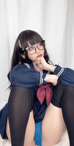 小莹客厅激情35集_BD手机在线观看